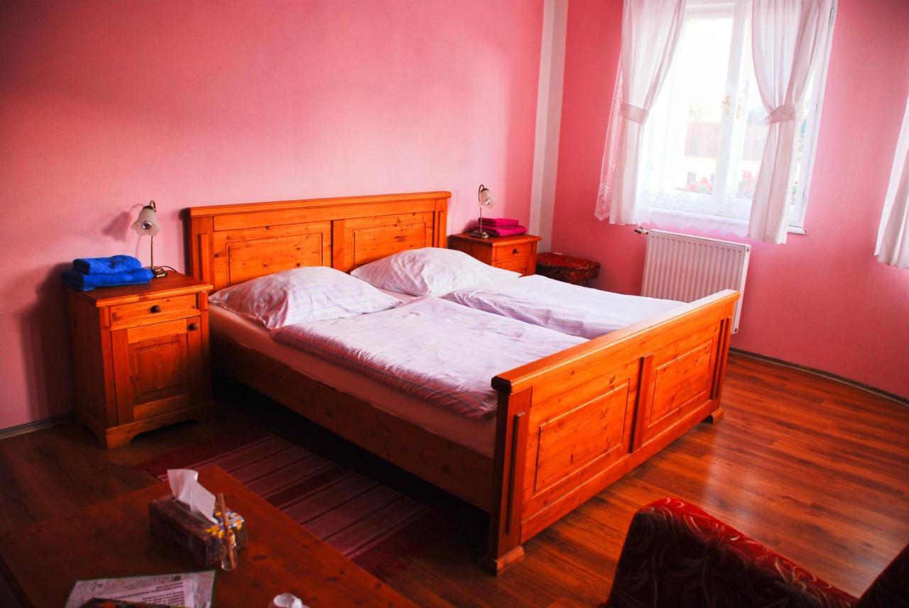 Hostinec A Penzion U Rezku Jistebnice Exterior foto